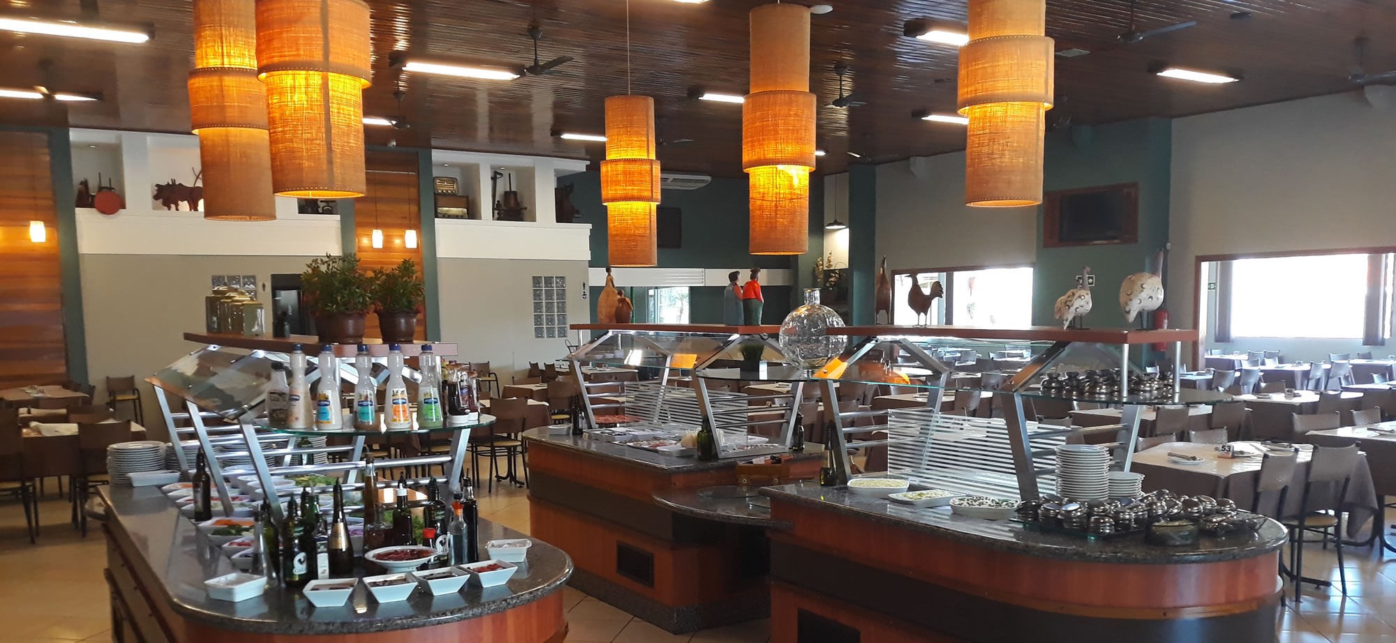 Grandioso buffet com rodízio